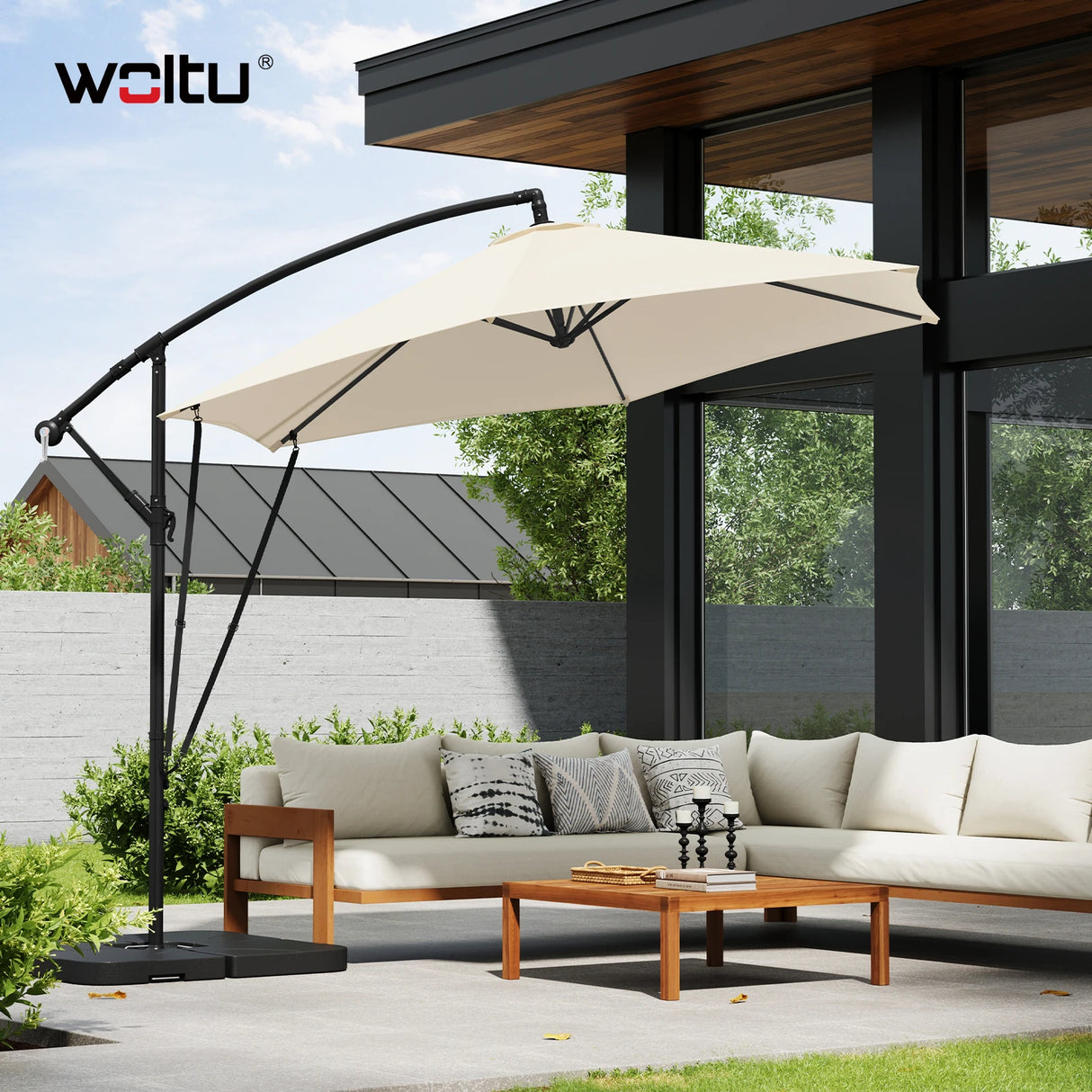 Luxe BukkitBow zwevende parasol van 310cm met sling en beschermhoes, geschikt voor buitengebruik.