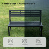 Moderne BukkitBow tuinbank met houten latten en metalen frame, geschikt voor buitengebruik, in een stijlvolle tuinsetting