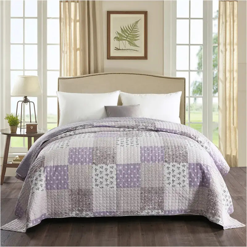 BukkitBow bedsprei in patchwork patroon, dik gewatteerd, zacht en duurzaam, verkrijgbaar in diverse maten en kleuren, voor een gezellige slaapkamer.
