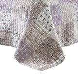 BukkitBow bedsprei in patchwork patroon, dik gewatteerd, zacht en duurzaam, verkrijgbaar in diverse maten en kleuren.