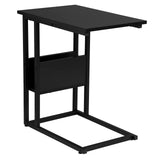 Industriele BukkitBow bijzettafel met opbergplank, zwart metalen frame en houten blad, geschikt voor woonkamer of slaapkamer.