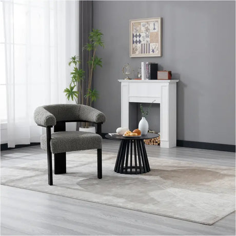BukkitBow fauteuil met fleece bekleding in lamsvacht-look, rubberwood frame, ergonomisch en modern design, comfortabele zitervaring