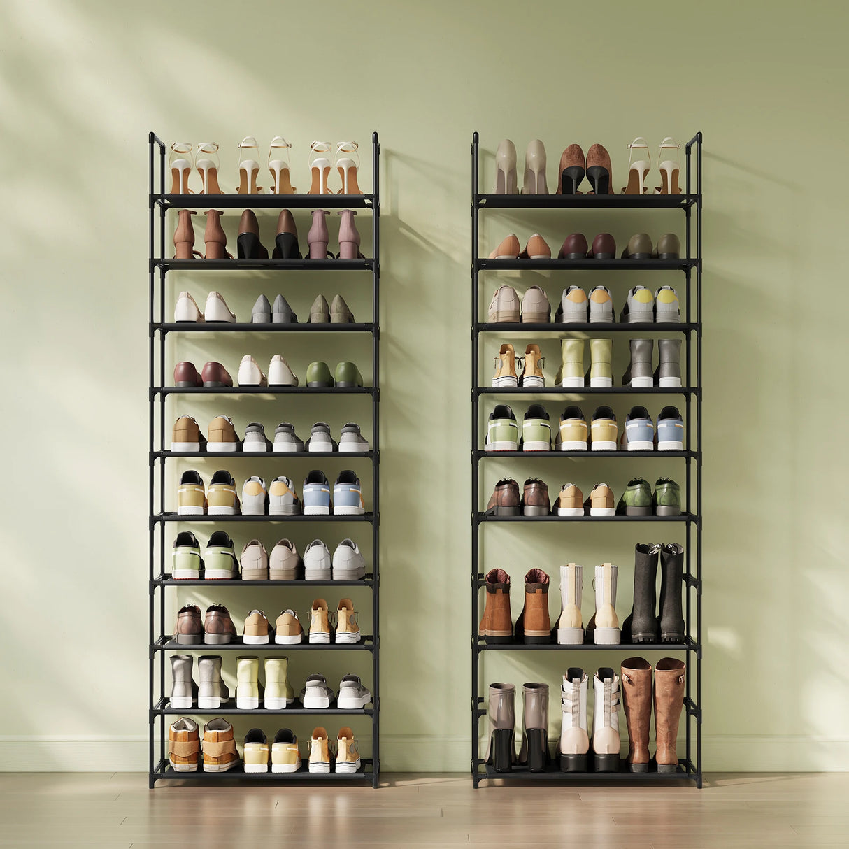 Groot zwart metalen schoenenrek van BukkitBow, stapelbaar en flexibel voor het organiseren van schoenen in de hal of kleedkamer.