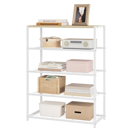 Industrieel schoenenrek van BukkitBow met houten bovenblad en metalen frame, geschikt voor het organiseren van schoenen.