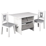 Wit en grijze kindertafel met 3 opbergmanden en bijpassende stoelen, BukkitBow kindermeubelset, afmetingen 72x49x50cm.