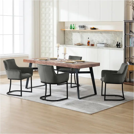 Luxe BukkitBow eetkamerstoel van fluweel met U-vormig metalen onderstel, comfortabele zithoogte van 46,5 cm, multifunctioneel ontwerp.