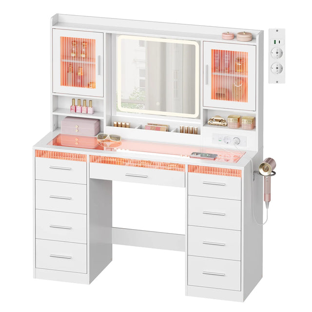 Luxe BukkitBow kaptafel met glazen blad, RGB-verlichting en negen laden, geschikt voor stijlvolle slaapkamers of kleedkamers.