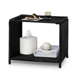 Luxe polyrattan bijzettafel van BukkitBow met glasplaat en opbergvak, geschikt voor buitengebruik, stijlvolle tuin- of terrasaccessoire.