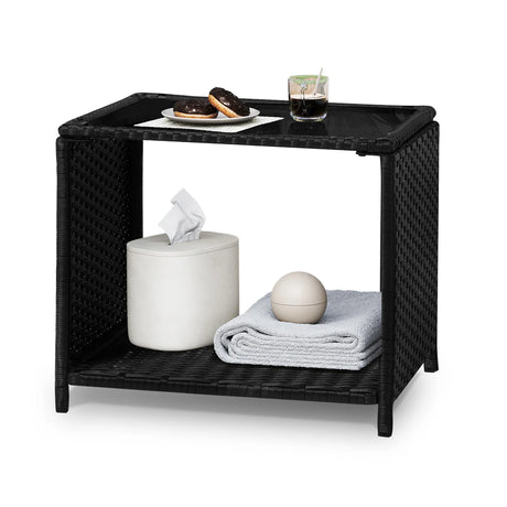 Luxe polyrattan bijzettafel van BukkitBow met glazen blad en opbergvak, geschikt voor buiten, stijlvolle tuin- of balkonmeubel