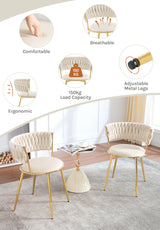 Set van 2 BukkitBow luxe velvet eetkamerstoelen met goudkleurig onderstel en comfortabele zitting.