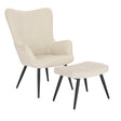 Moderne BukkitBow Corduroy fauteuil met voetenbank, retro design en comfortabele zit, in een stijlvolle interieur setting.