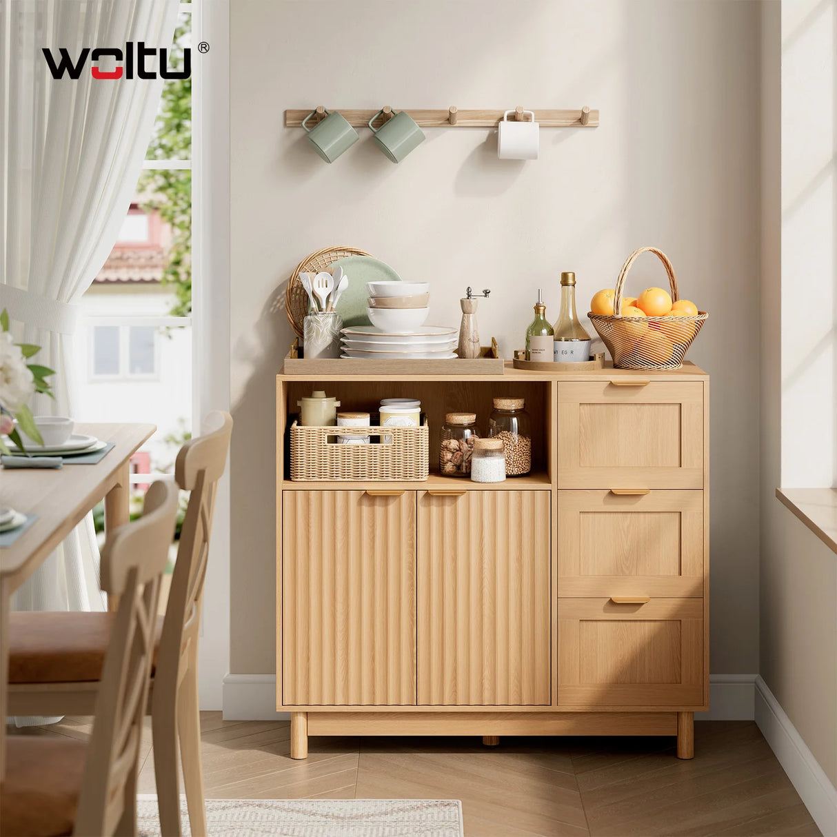 Moderne BukkitBow dressoir met 3 laden en verstelbare planken, strak ontwerp en stevig houten afwerking.