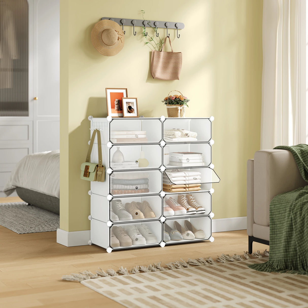 Modulaire schoenenkast van BukkitBow met 10 vakken, stofvrij en wit, geschikt voor het organiseren van schoenen in huis.