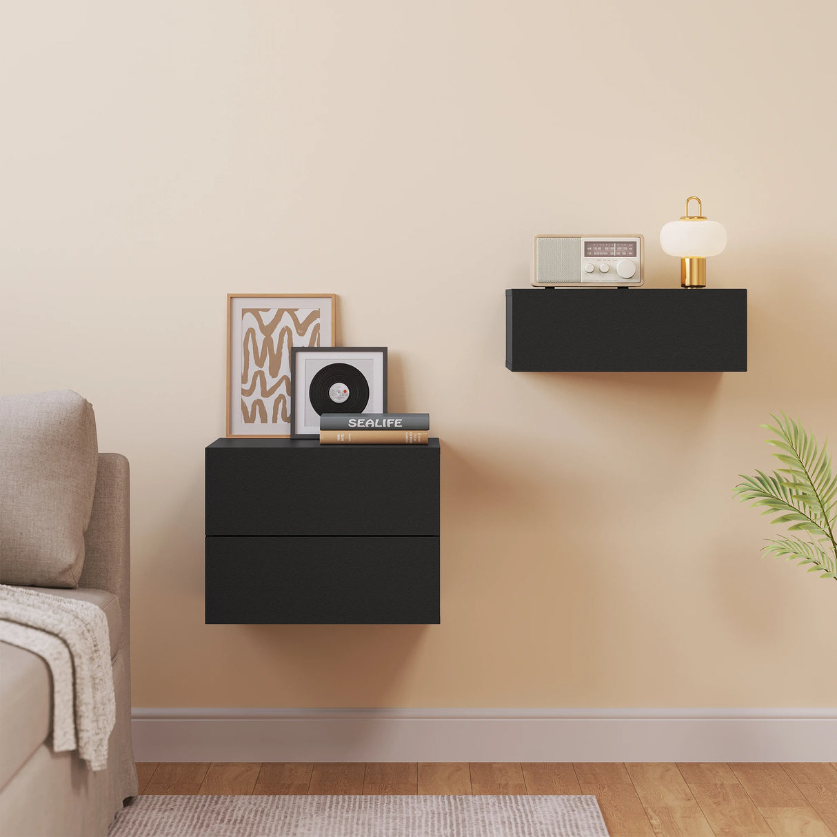 BukkitBow set van 2 wandmontage nachtkastjes van bewerkt hout met lade, zwevend ontwerp voor moderne slaapkamer.