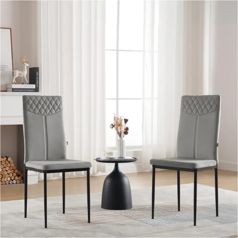 Set van 4 BukkitBow eetkamerstoelen met kunstleer of fluweel, metalen poten, ergonomisch en duurzaam, afmetingen 40x98x52 cm.
