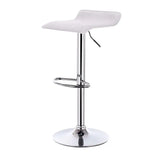 Verstelbare BukkitBow barkruk met kunstlederen zitting, chroom stalen frame, 62-84 cm hoog en 360° draaibaar.